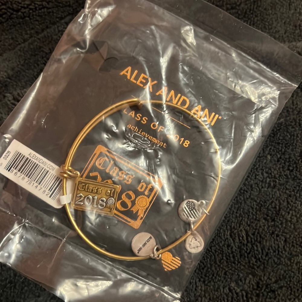 💎ALEX AND ANI Class of 2018 bracelet NWT